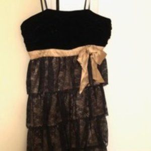 LAUNDRY Size 0 Velvet Lace Dress NWT $265 Retail